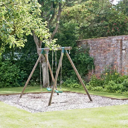 Dovecot Holiday home *